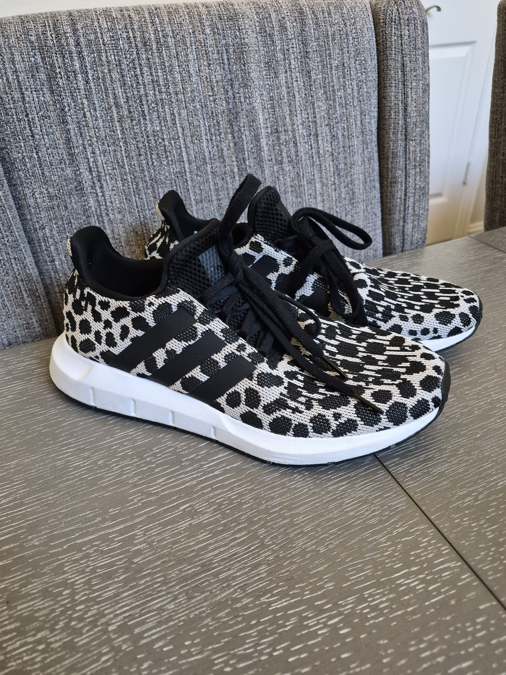 Adidas Swift Run BD807962 Womenโs Black & White Leopard Knit Running Shoes